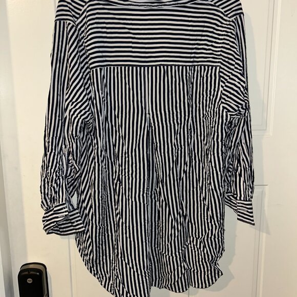 Blouse - Picture 2 of 2